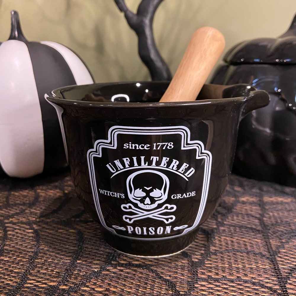 Poison Mortar and Pestle